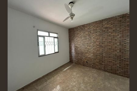 Suíte de casa para alugar com 2 quartos, 49m² em Turiaçú, Rio de Janeiro