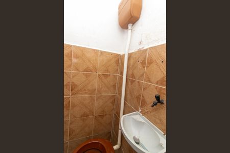 Banheiro de kitnet/studio para alugar com 1 quarto, 28m² em Ricardo de Albuquerque, Rio de Janeiro