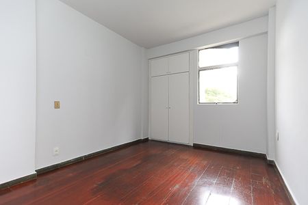 Apartamento à venda com 78m², 2 quartos e 1 vagaQuarto 2