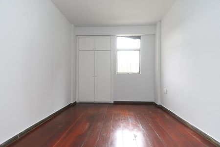 Apartamento à venda com 78m², 2 quartos e 1 vagaQuarto 2