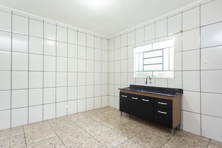 Casa à venda com 59m², 2 quartos e 2 vagasCozinha 