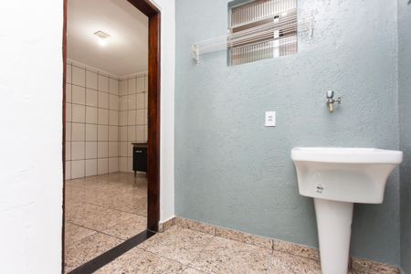 Casa à venda com 59m², 2 quartos e 2 vagasÁrea de Serviço 