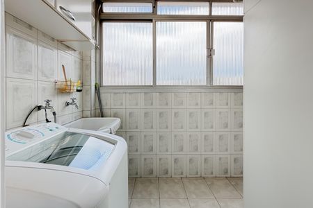 Apartamento à venda com 96m², 2 quartos e 1 vagaÁrea de Serviço