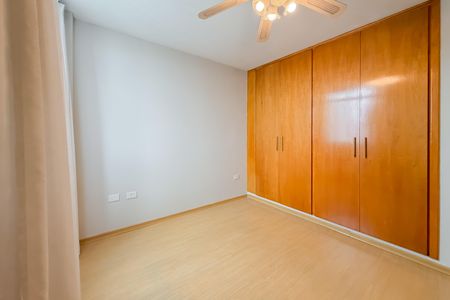 Apartamento à venda com 96m², 2 quartos e 1 vagaQuarto 2