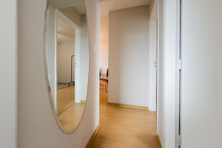 Apartamento à venda com 96m², 2 quartos e 1 vagaCorredor