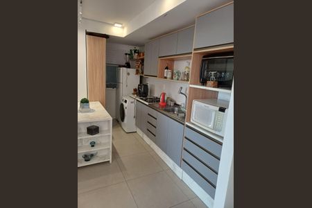 Cozinha de apartamento para alugar com 2 quartos, 95m² em Partenon, Porto Alegre