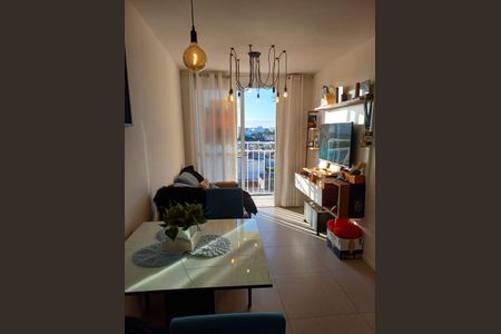 Sala de apartamento para alugar com 2 quartos, 95m² em Partenon, Porto Alegre