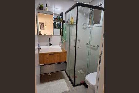 Banheiro de apartamento para alugar com 2 quartos, 95m² em Partenon, Porto Alegre