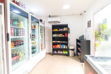 Apartamento para alugar com 42m², 2 quartos e sem vagaMini Mercado