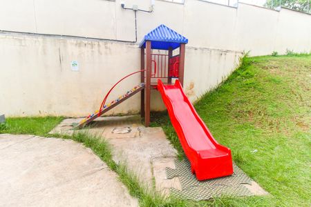 Apartamento para alugar com 42m², 2 quartos e sem vagaÁrea comum - Playground