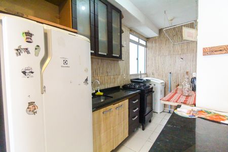 Apartamento para alugar com 42m², 2 quartos e sem vagaCozinha e Área de Serviço