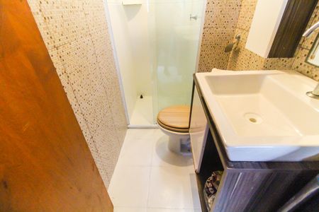 Apartamento para alugar com 42m², 2 quartos e sem vagaBanheiro