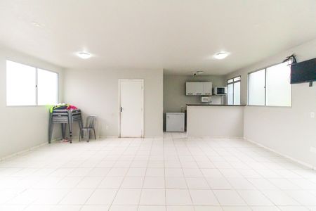 Apartamento para alugar com 42m², 2 quartos e sem vagaÁrea comum - Salão de festas