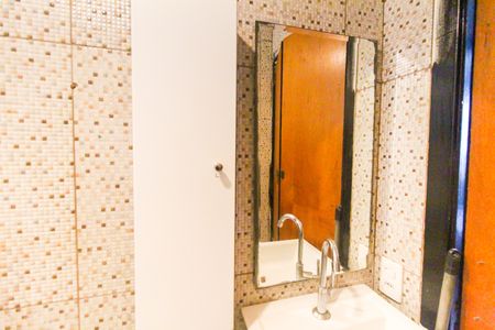 Apartamento para alugar com 42m², 2 quartos e sem vagaBanheiro