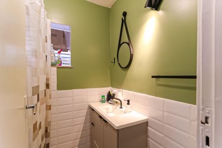 Apartamento para alugar com 56m², 2 quartos e sem vagaBanheiro