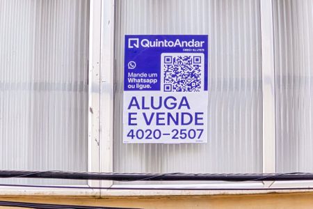 Apartamento para alugar com 56m², 2 quartos e sem vagaFachada com placa