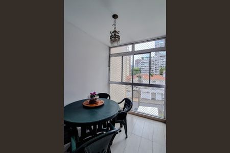 Apartamento à venda com 127m², 3 quartos e 1 vaga Apartamento à venda com 127m², 3 quartos e 1 vagaSala