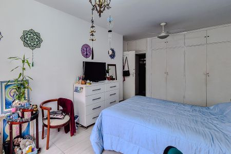 Apartamento à venda com 127m², 3 quartos e 1 vaga Apartamento à venda com 127m², 3 quartos e 1 vagaQuarto 1 - Suíte