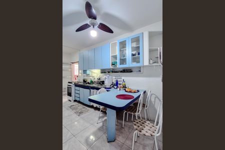 Apartamento à venda com 127m², 3 quartos e 1 vaga Apartamento à venda com 127m², 3 quartos e 1 vagaCozinha