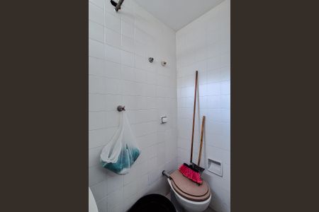 Apartamento à venda com 127m², 3 quartos e 1 vaga Apartamento à venda com 127m², 3 quartos e 1 vagaBanheiro de serviço