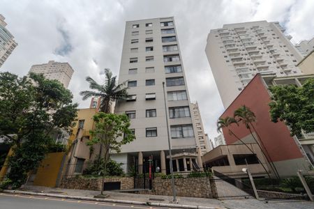 Apartamento à venda com 150m², 3 quartos e 1 vaga Apartamento à venda com 150m², 3 quartos e 1 vagaFachada