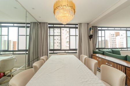 Apartamento à venda com 150m², 3 quartos e 1 vaga Apartamento à venda com 150m², 3 quartos e 1 vagaSala