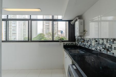 Apartamento à venda com 150m², 3 quartos e 1 vaga Apartamento à venda com 150m², 3 quartos e 1 vagaÁrea de Serviço