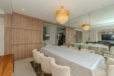 Apartamento à venda com 150m², 3 quartos e 1 vaga Apartamento à venda com 150m², 3 quartos e 1 vagaSala