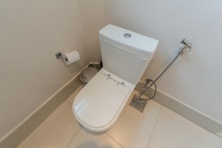 Apartamento à venda com 150m², 3 quartos e 1 vaga Apartamento à venda com 150m², 3 quartos e 1 vagaBanheiro da Suíte 1