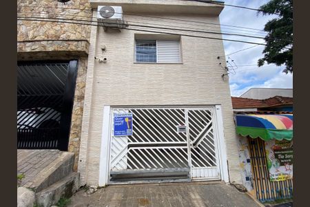 Casa para alugar com 200m², 2 quartos e 1 vagaFachada