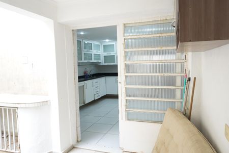 Casa para alugar com 200m², 2 quartos e 1 vagaQuintal