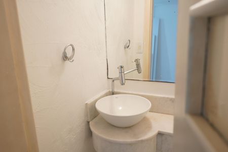 Casa para alugar com 200m², 2 quartos e 1 vagaLavabo