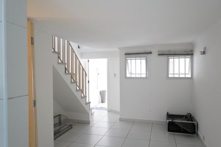 Sala de casa para alugar com 2 quartos, 200m² em Vila Prudente, São Paulo