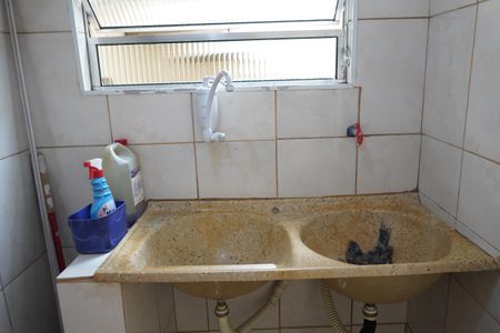 Casa para alugar com 200m², 2 quartos e 1 vagaÁrea de Serviço