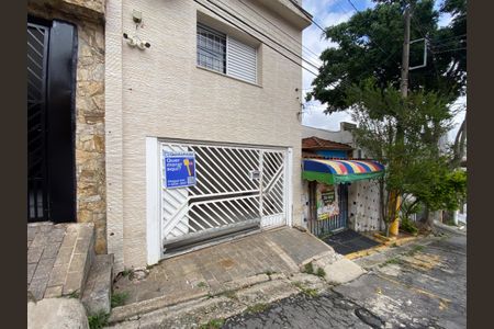 Casa para alugar com 200m², 2 quartos e 1 vagaFachada