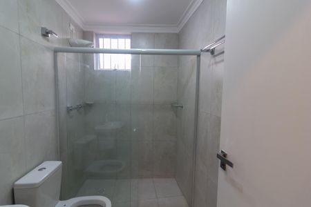 Casa para alugar com 120m², 3 quartos e 2 vagas Casa para alugar com 120m², 3 quartos e 2 vagasBanheiro Social 1