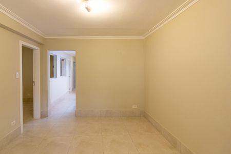 Casa para alugar com 120m², 3 quartos e 2 vagas Casa para alugar com 120m², 3 quartos e 2 vagasSala