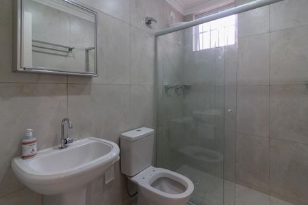 Casa para alugar com 120m², 3 quartos e 2 vagas Casa para alugar com 120m², 3 quartos e 2 vagasBanheiro Social 1
