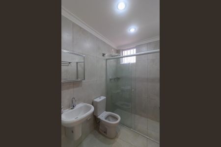 Casa para alugar com 120m², 3 quartos e 2 vagas Casa para alugar com 120m², 3 quartos e 2 vagasBanheiro Social 1