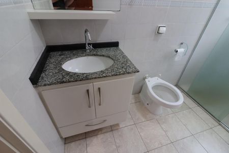 Casa à venda com 150m², 4 quartos e 2 vagasBanheiro 2