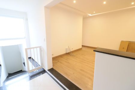 Casa à venda com 150m², 4 quartos e 2 vagasSala