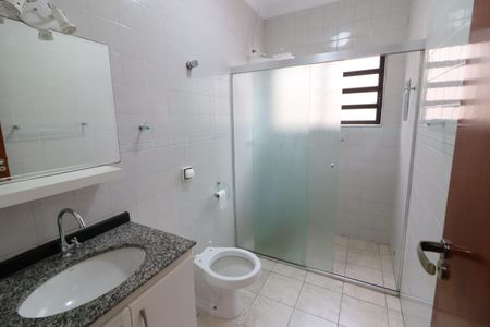 Casa à venda com 150m², 4 quartos e 2 vagasBanheiro 2