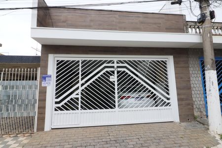 Casa à venda com 150m², 4 quartos e 2 vagasFachada