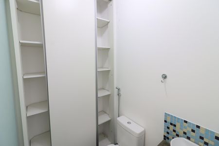 Casa à venda com 150m², 4 quartos e 2 vagasLavabo