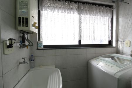 Apartamento à venda com 55m², 2 quartos e 2 vagasCozinha e Área de Serviço