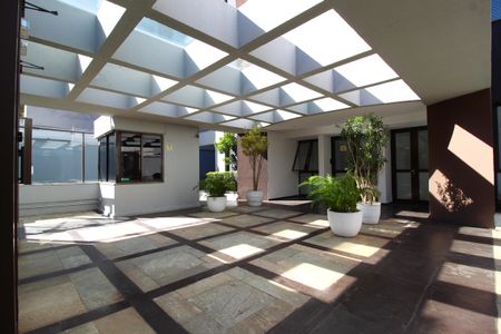 Apartamento à venda com 55m², 2 quartos e 2 vagasEntrada