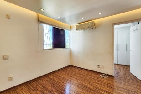 Sala  de apartamento à venda com 2 quartos, 43m² em Estácio, Rio de Janeiro