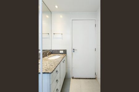 Apartamento à venda com 43m², 2 quartos e 1 vaga Apartamento à venda com 43m², 2 quartos e 1 vagaBanheiro
