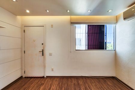 Sala  de apartamento à venda com 2 quartos, 43m² em Estácio, Rio de Janeiro
