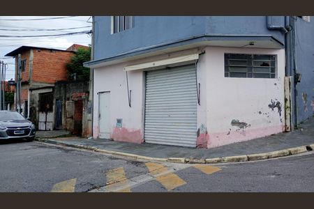 Fachada de casa para alugar com 1 quarto, 1515m² em Vila Oliveira, Mogi das Cruzes